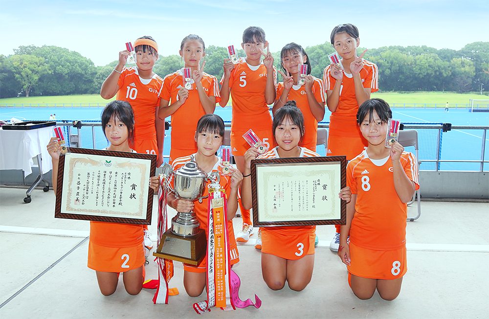 優勝 かかみがはらホッケークラブ小学生女子 (岐阜県)